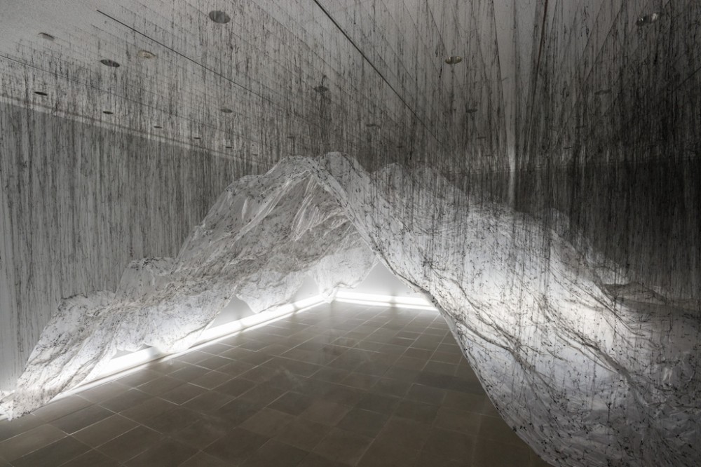 ‘Reverse of Volume RG’ Installation / Onishi Yasuaki