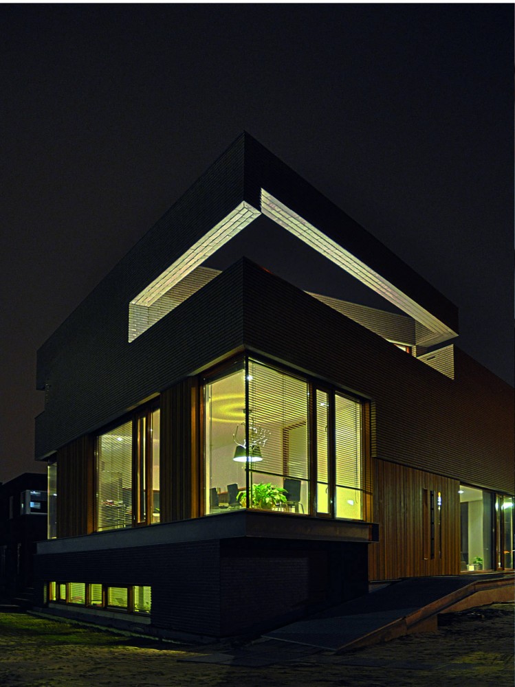 Split View / U Architects