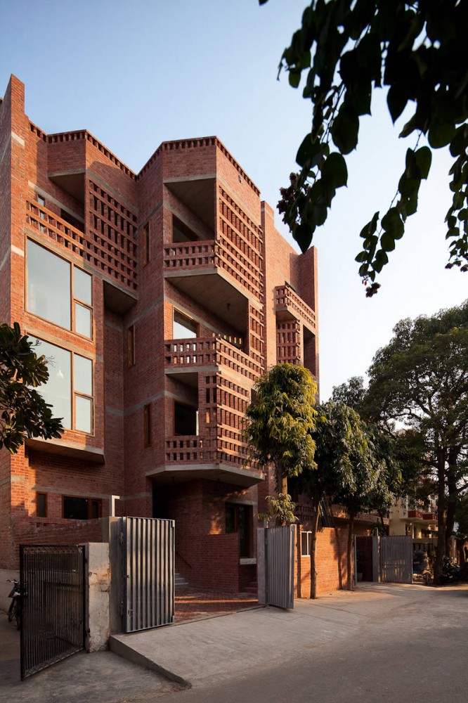 The Defense Colony Residence / Vir.Mueller architects