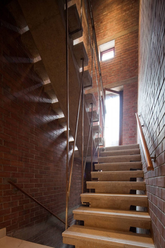 The Defense Colony Residence / Vir.Mueller architects