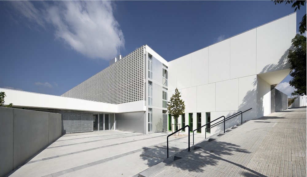 IES Mont Perdut in Terrassa / Lluis Comeron i Graupera