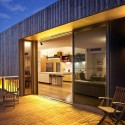 Lagoon Beach House / Birrelli Architects
