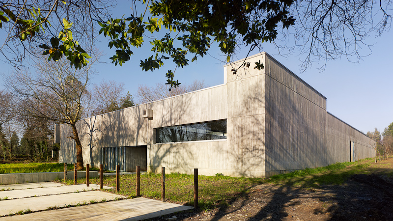 Health Center in Oleiros / Abalo Alonso Arquitectos
