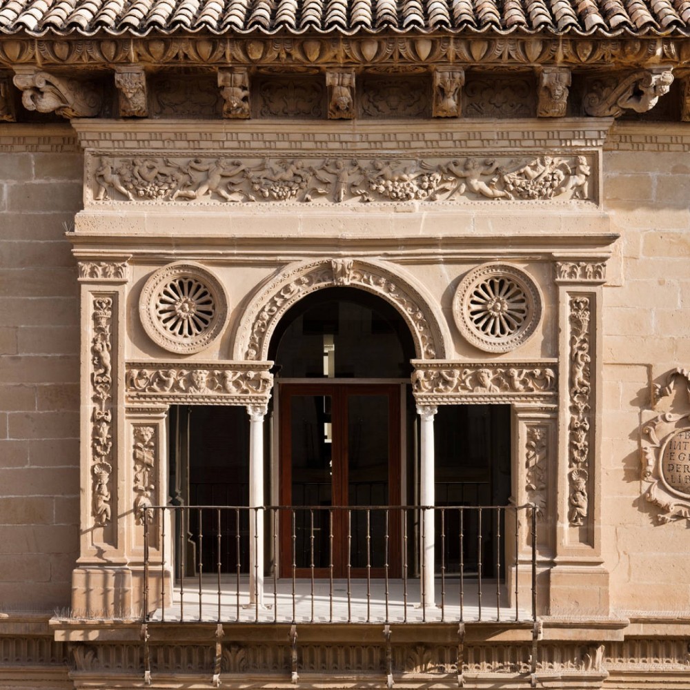 Renovation of the Baeza Town Hall / Viar Estudio Arquitectura