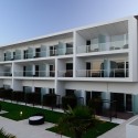 Yellow Hotel / PLAN Associated Architects Yellow Hotel / PLAN Associated Architects © Hugo Fonseca