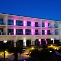 Yellow Hotel / PLAN Associated Architects Yellow Hotel / PLAN Associated Architects © Hugo Fonseca