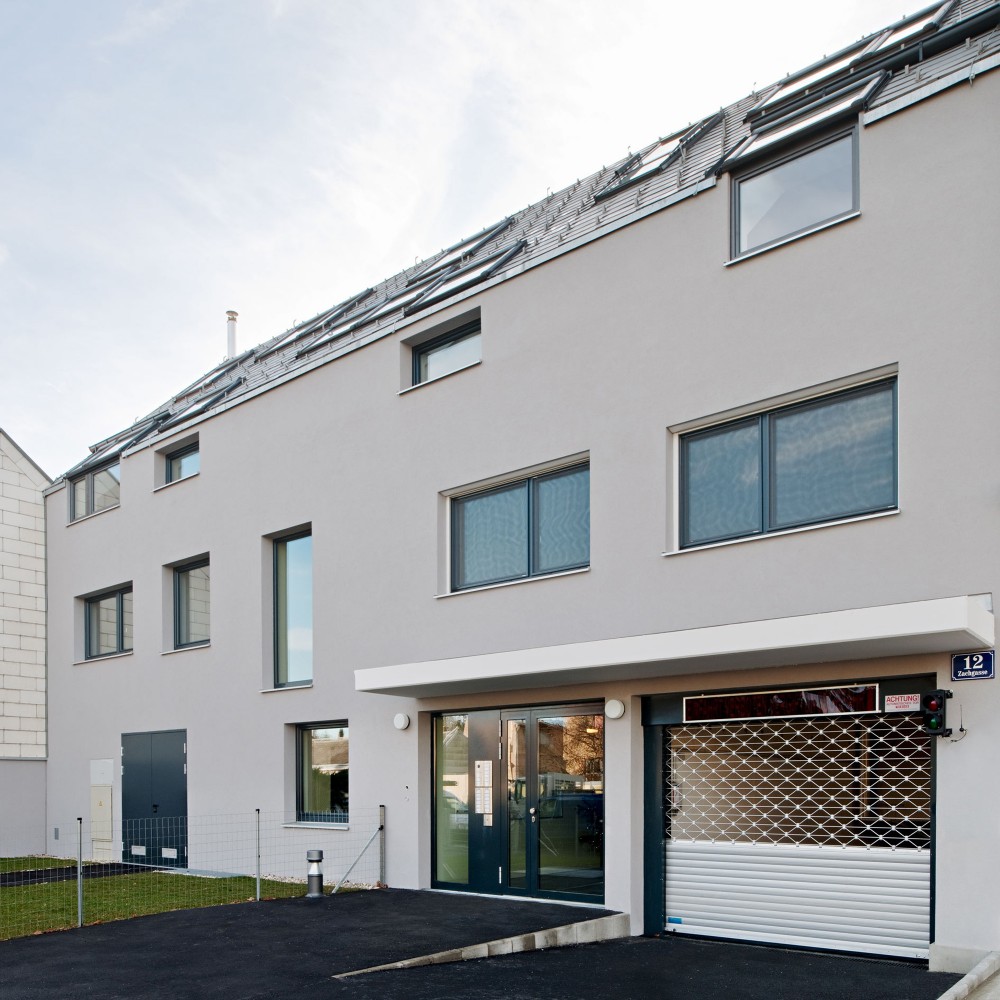 40 x Residing in Aspern, Vienna / SUE Architekten