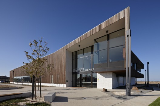 Saltwater Coast Lifestyle Centre / NH Architecture (13)