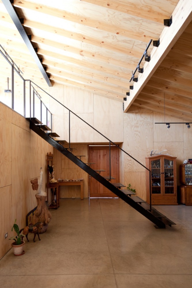 Santa Julia House / Emilio Marin Architects