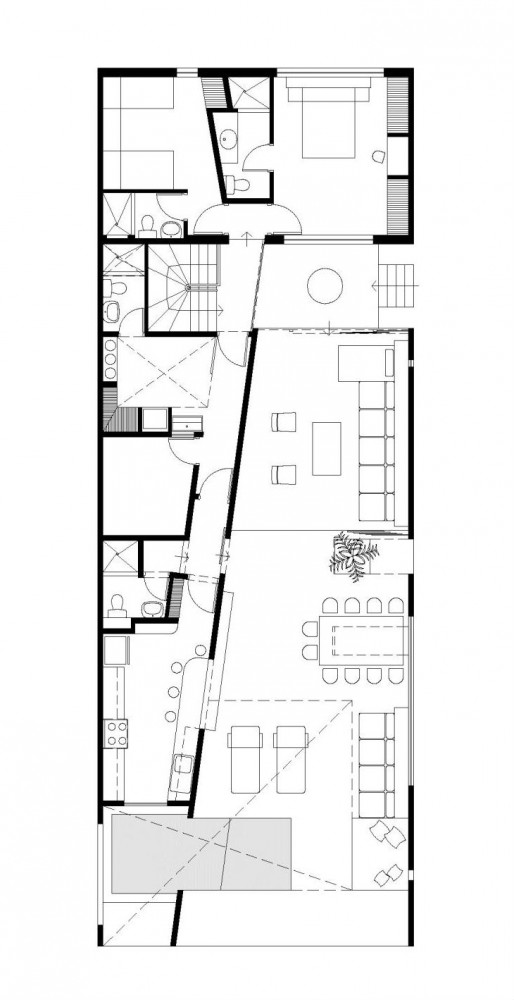 House in Las Arenas / Javier Artadi