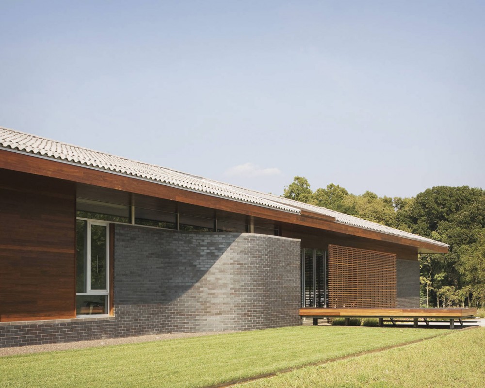 Curved House / Hufft Projects