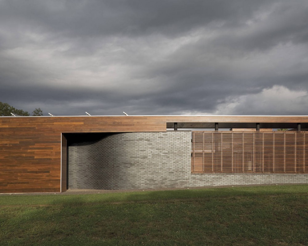 Curved House / Hufft Projects