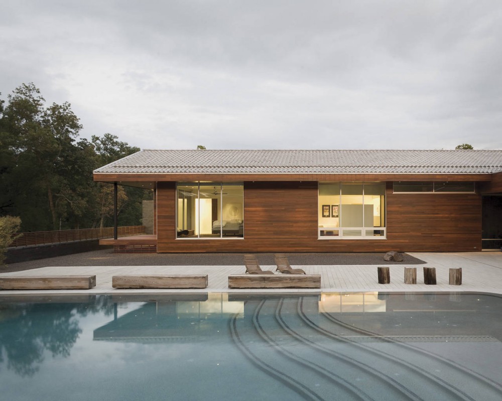 Curved House / Hufft Projects