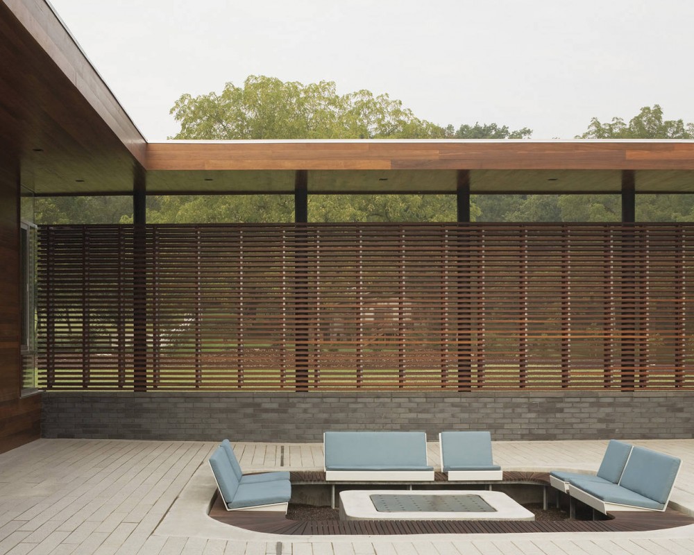 Curved House / Hufft Projects