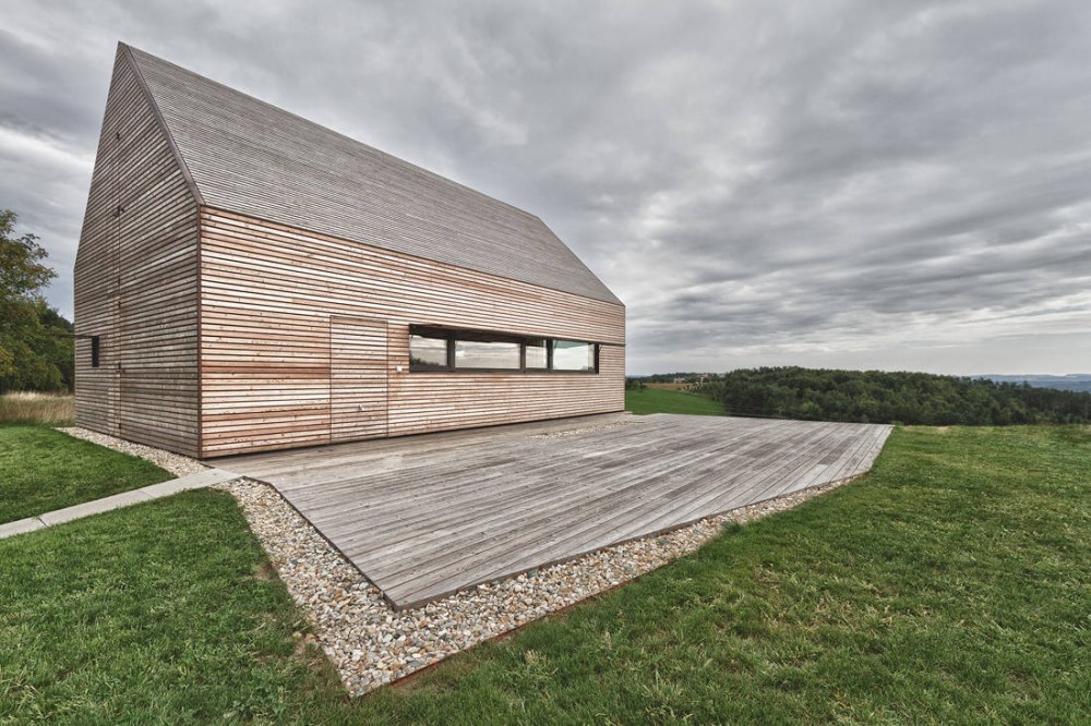 Summer House In Southern Burgenland / Judith Benzer Architektur