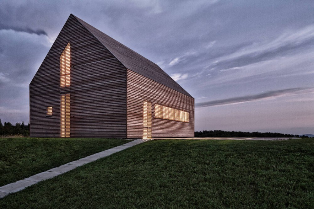 Summer House In Southern Burgenland / Judith Benzer Architektur