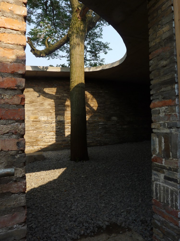 Twin Trees Pavilion / Atelier Archmixing
