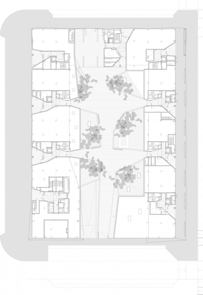 242 Social Housing Units in Salburúa / ACXT