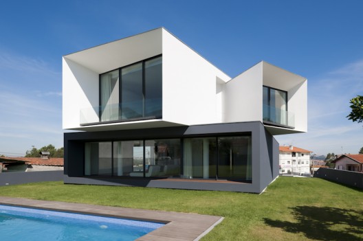 S. Roque House I / Bruno Armando Gomes Marques