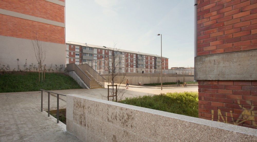 Lagarteiro Neighborhood: Urban Renewal of Public Space / Domitianus Arquitectura