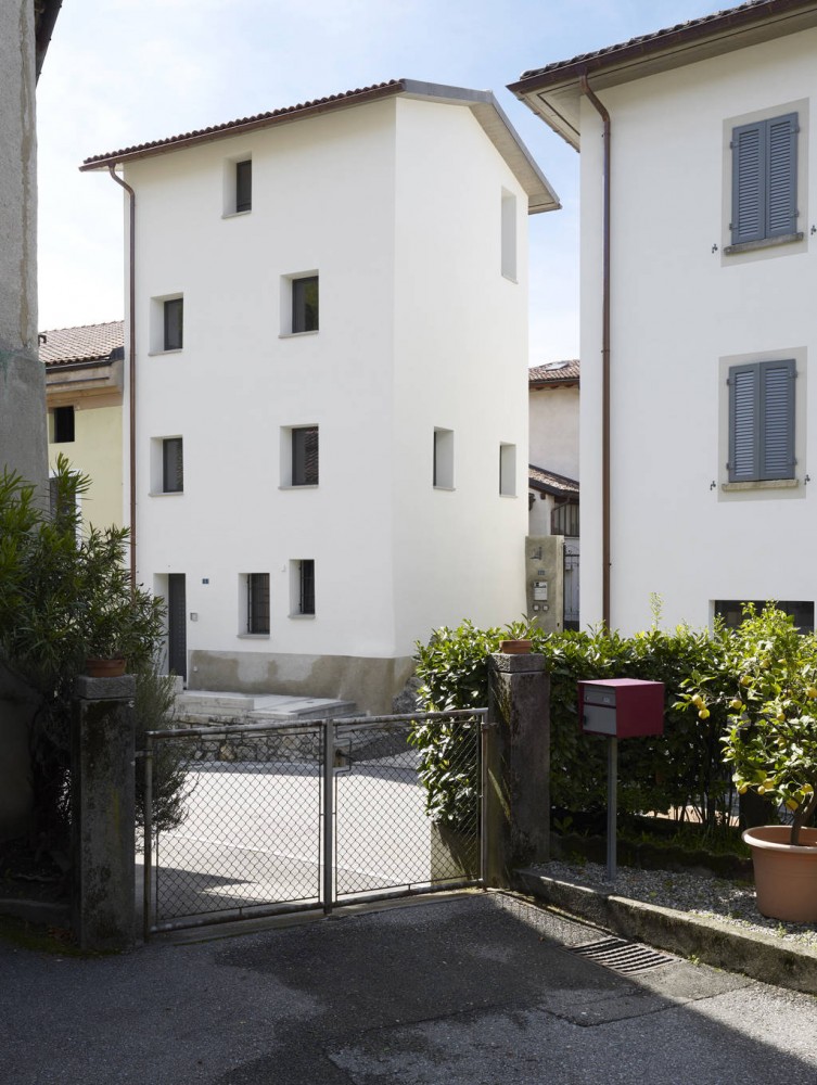 Rizza House / Studio Inches Architettura
