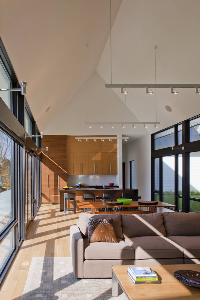 Becherer House / Robert M. Gurney Architect