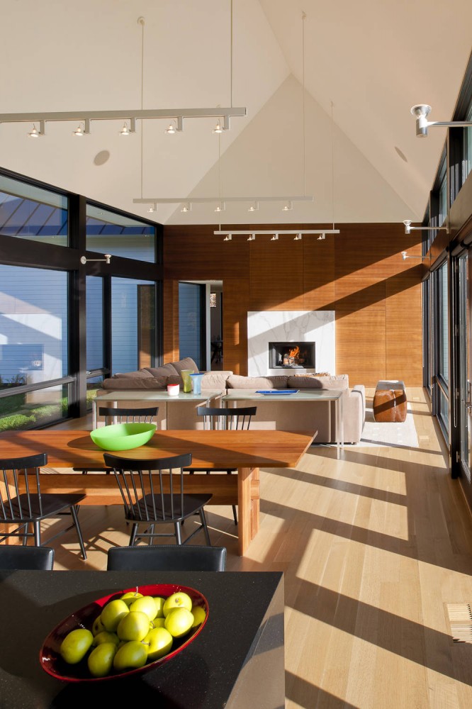 Becherer House / Robert M. Gurney Architect