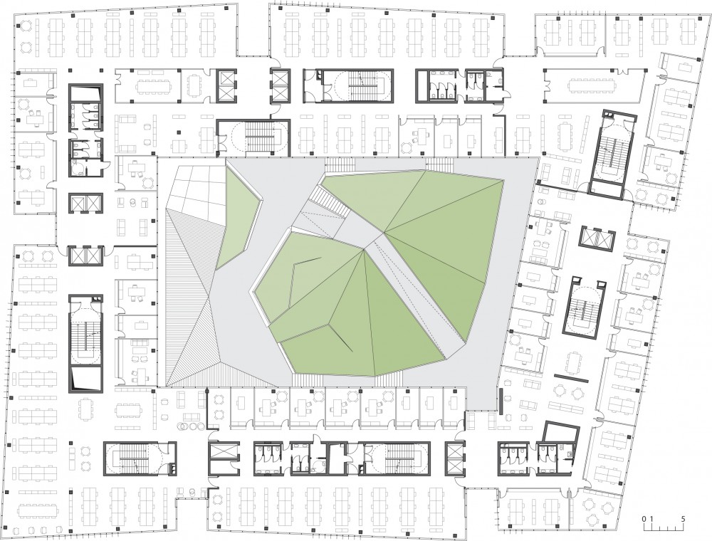 U27 Office Building / Park Associati