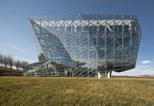 E8 Building / Coll-Barreu Arquitectos