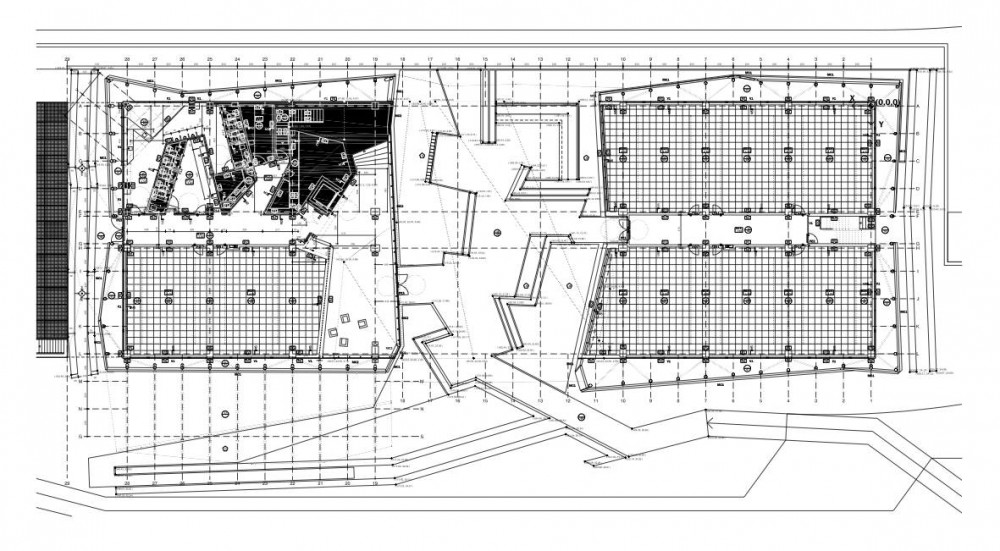 E8 Building / Coll-Barreu Arquitectos
