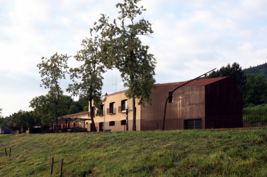 Fire Station In Girona / Mizien