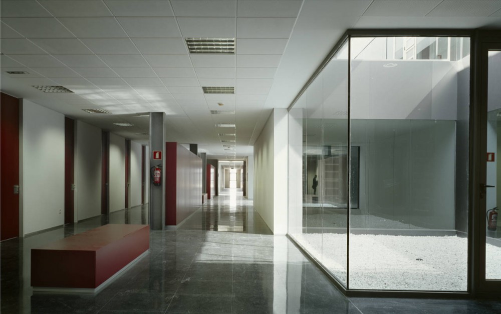 Universidad Politecnica de Valencia Expansion / Corell Monfort Palacios Arquitectos