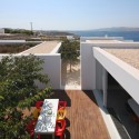 The Edge Summer Houses / React Architects The Edge Summer Houses / React Architects © Elias Chandelis
