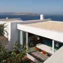 The Edge Summer Houses / React Architects The Edge Summer Houses / React Architects © Elias Chandelis
