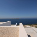 The Edge Summer Houses / React Architects The Edge Summer Houses / React Architects © Elias Chandelis
