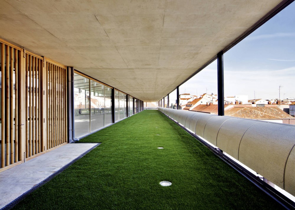 Escuelas Pias de San Anton / Estudio Gonzalo Moure