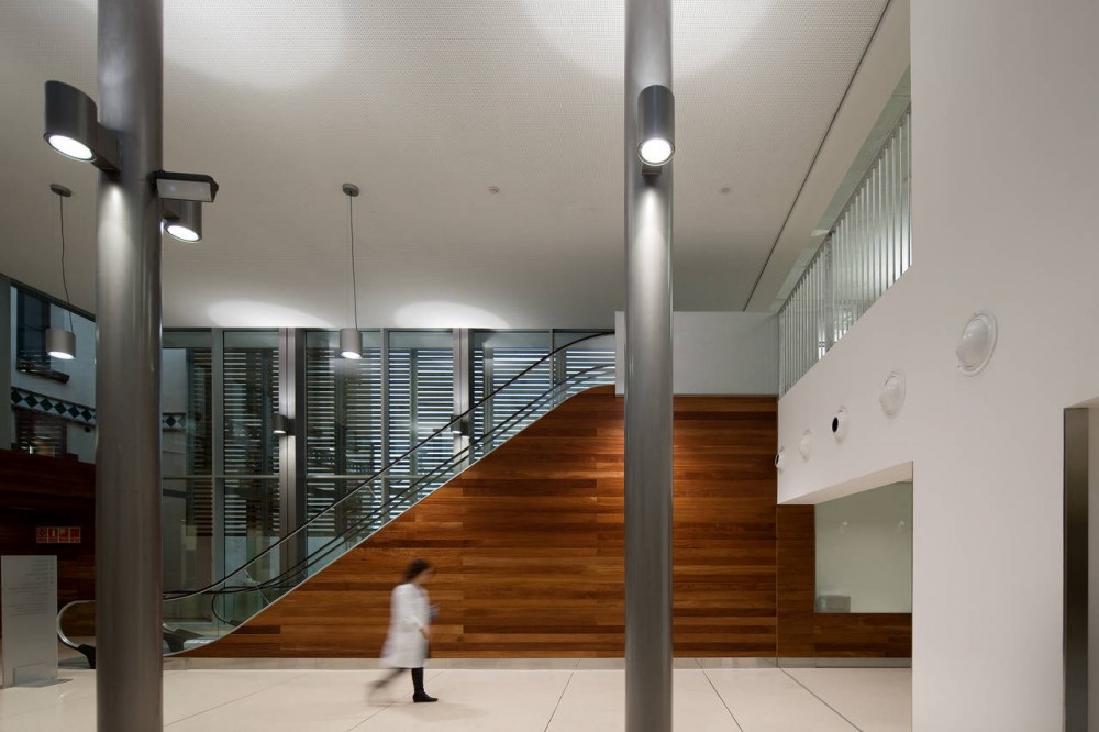 Hospital-Asilo of Granollers / Pinearq