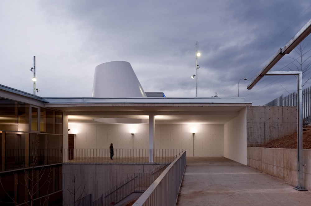 Hospital of Sant Joan Despi Doctor Moises Broggi / Brullet-De Luna Arquitectes + Pinearq