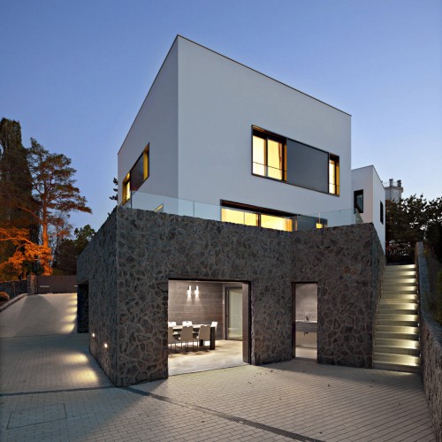 Jelenovac Residence / DVA Arhitekta