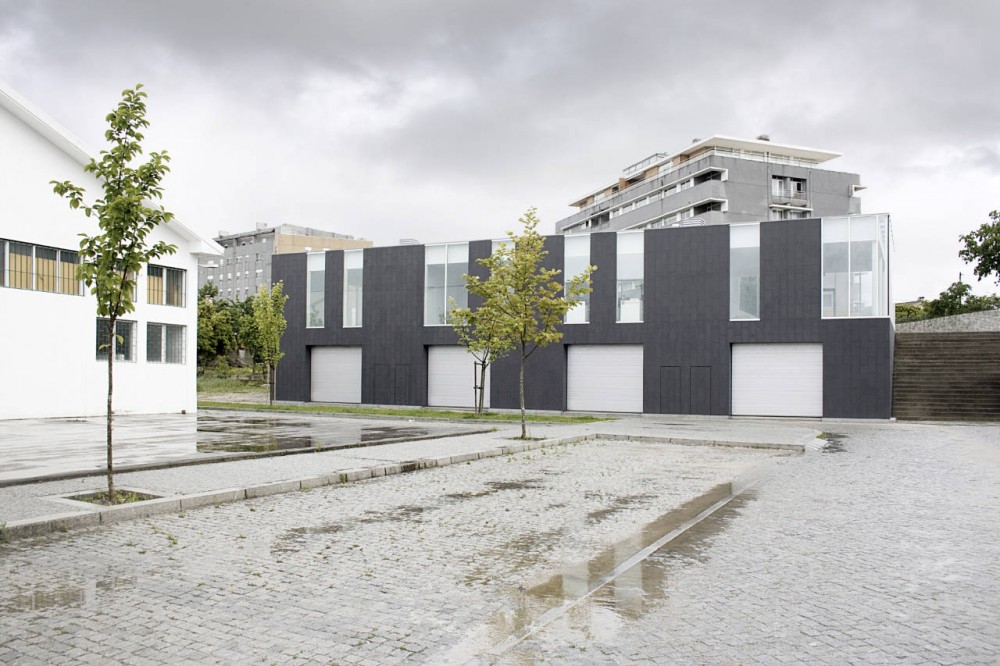 Maia Commercial Gallery / 100 Planos Arquitectura