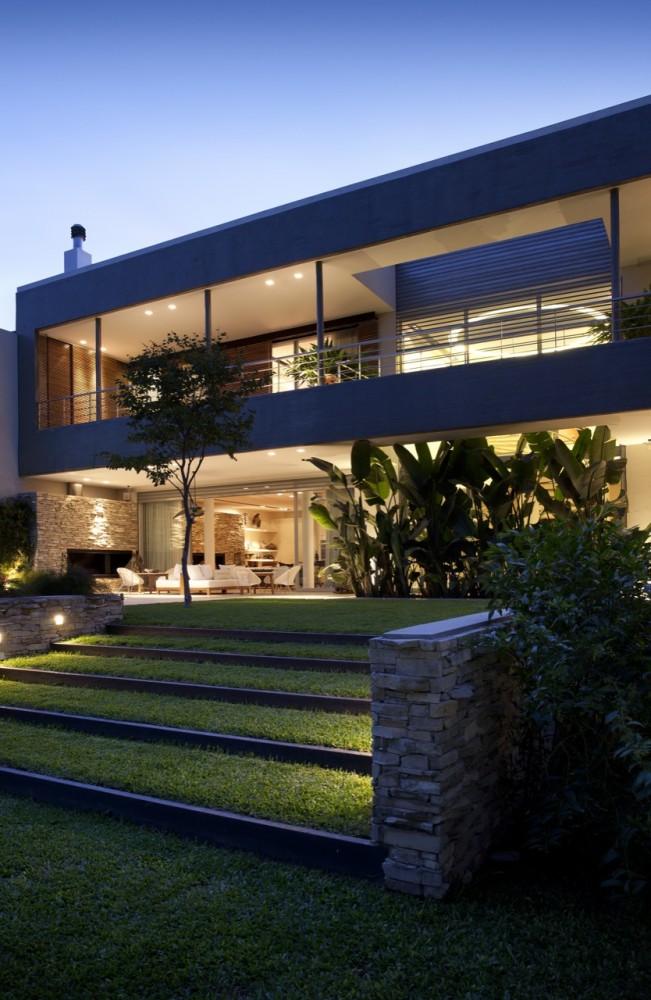 Pricila House / Estudio Martín Gómez Arquitectos