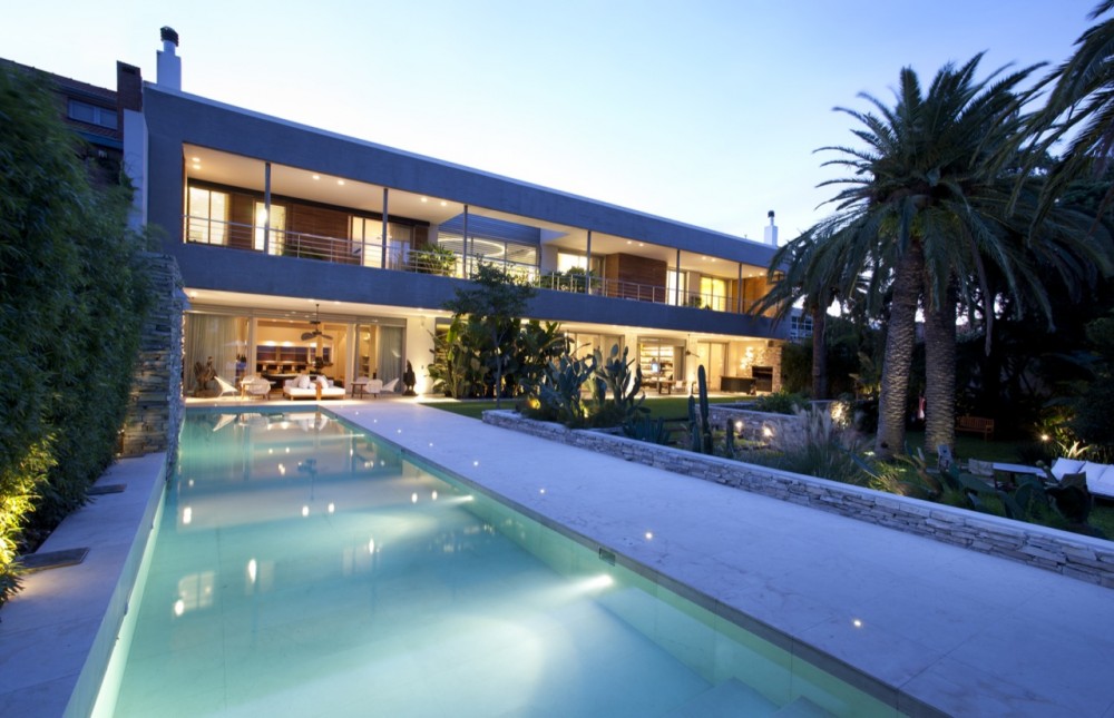 Pricila House / Estudio Martín Gómez Arquitectos