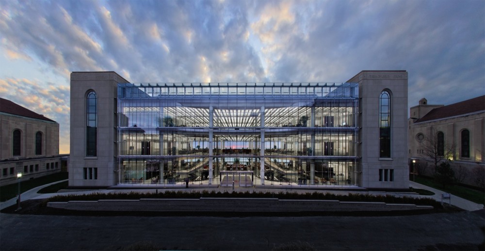 The Richard J. Klarchek Information Commons / Solomon Cordwell Buenz