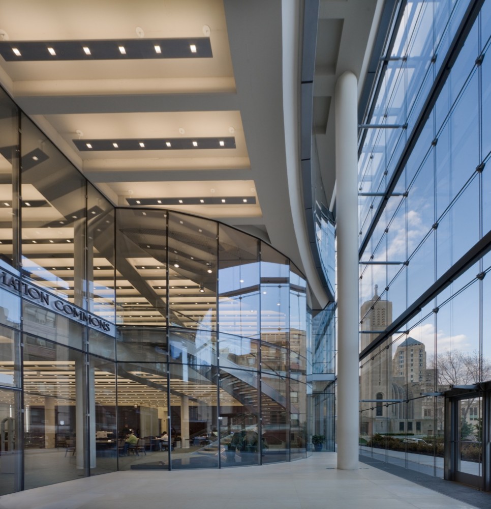 The Richard J. Klarchek Information Commons / Solomon Cordwell Buenz