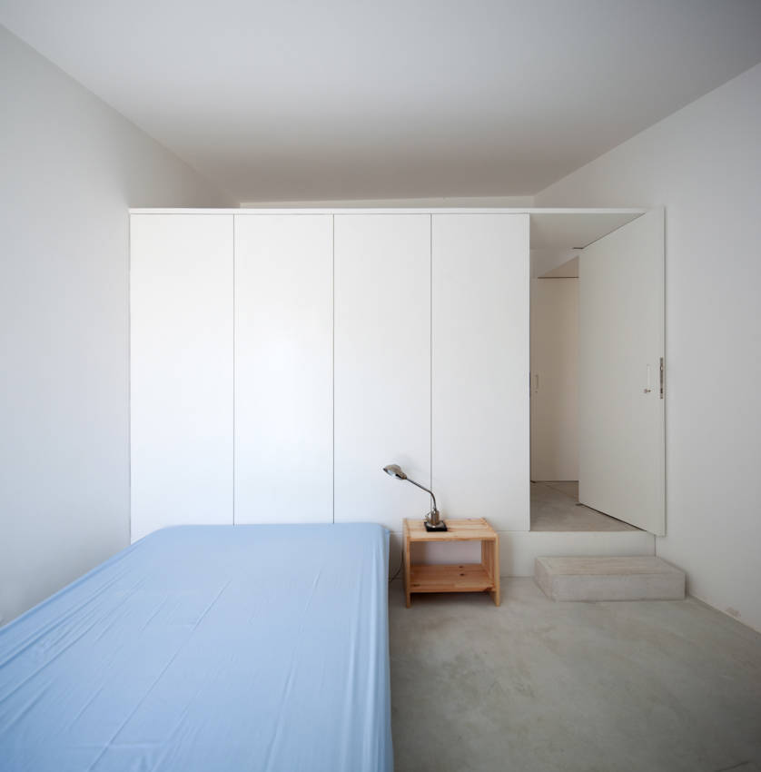 House of Agostos / Pedro Domingos Arquitectos