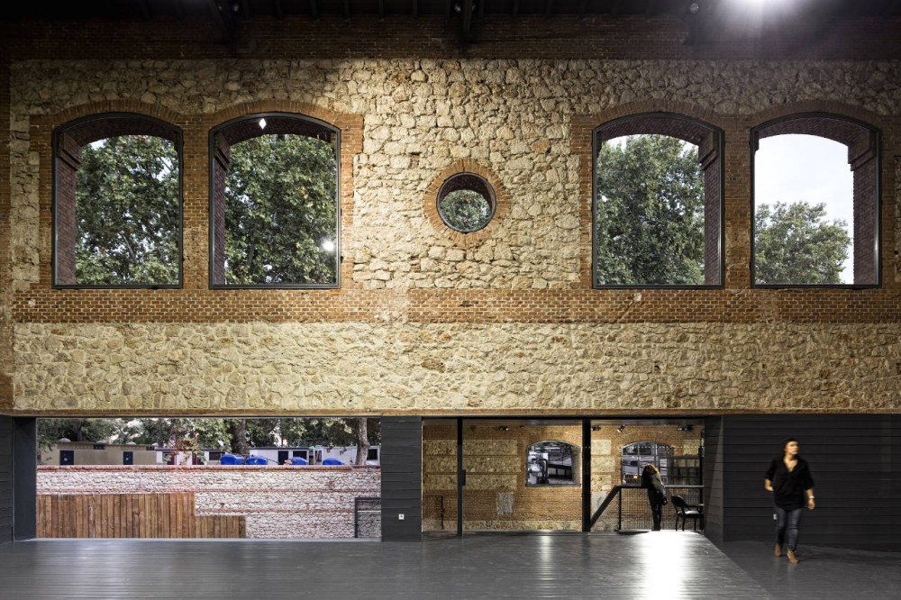 Cinema Center in Matadero de Legazpi / ch+qs arquitectos