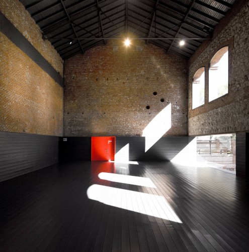 Cinema Center In Matadero de Legazpi / Churtichaga & Quadra Salcedo Architects