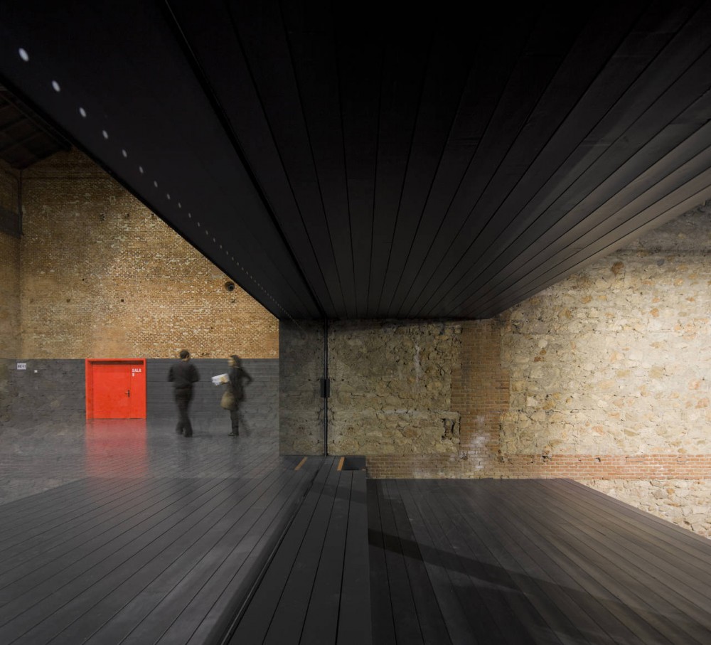 Cinema Center in Matadero de Legazpi / ch+qs arquitectos