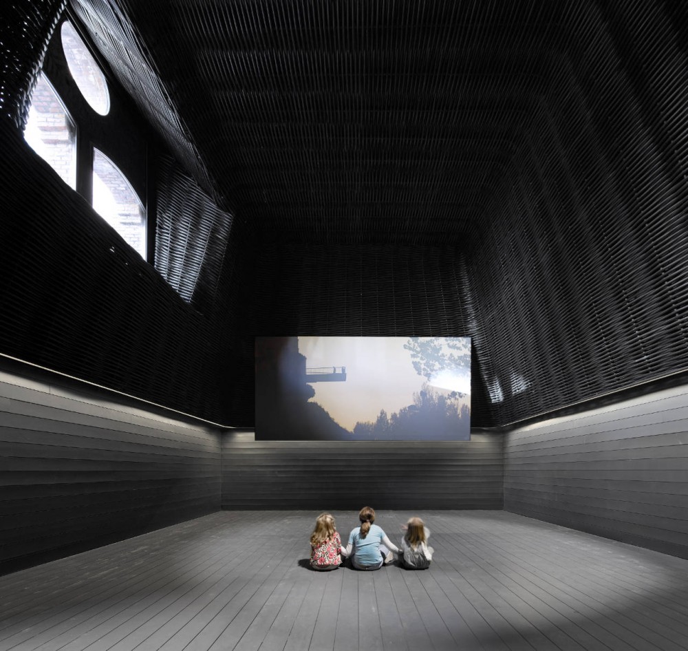 Cinema Center in Matadero de Legazpi / ch+qs arquitectos