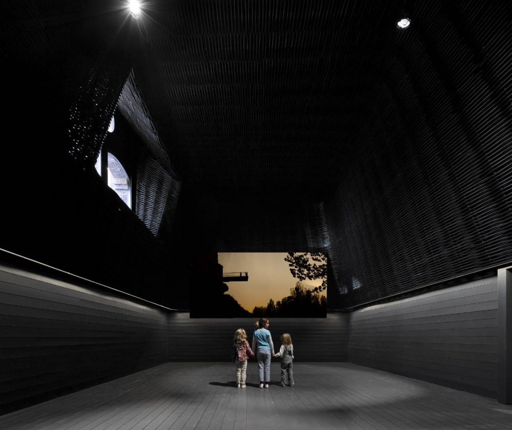 Cinema Center in Matadero de Legazpi / ch+qs arquitectos